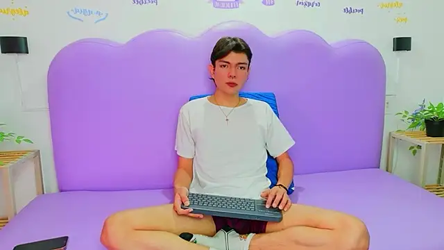 Snapshot of Liamdelrey chatting on 3, 7, 2026 Liamdelrey online show from 3, 7, 2026