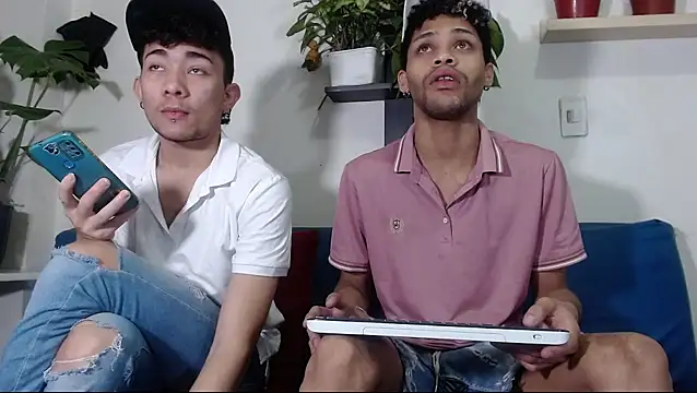 STRANGER BOYS online show from 28, 6, 2026