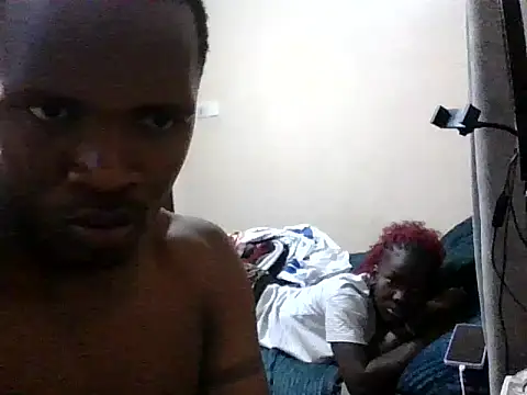 tinyy-bee online show from 1, 6, 2026