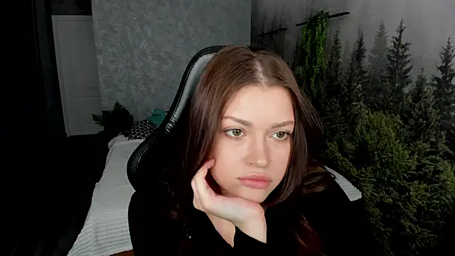 Maya-Mimi online show from 6, 7, 2026