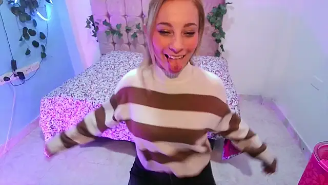 Snapshot of Barbie__sweet chatting on 11, 7, 2026 Barbie sweet online show from 11, 7, 2026