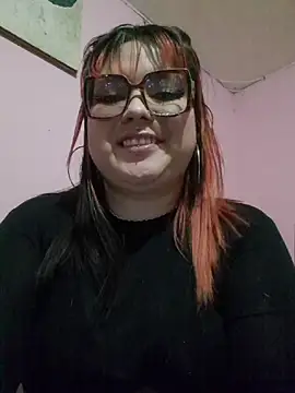 curvy latina online show from 11, 7, 2026