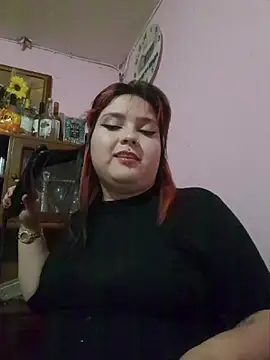 curvy latina online show from 14, 7, 2026