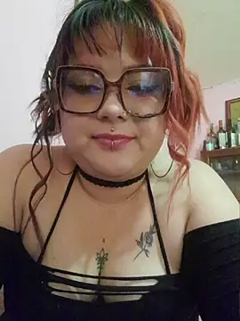 curvy latina online show from 24, 7, 2026