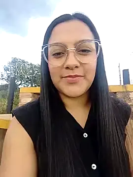 Sexy nayra outdoors  online show from 27, 5, 2026
