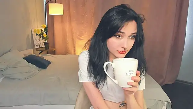 Snapshot of KeelyPaullus chatting on 1, 6, 2026 KeelyPaullus online show from 1, 6, 2026