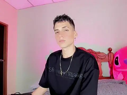 latino boyy  online show from 28, 7, 2026