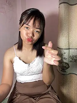 Snapshot of Ari_baby9 chatting on 8, 7, 2026 Ari baby9 online show from 8, 7, 2026