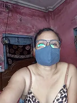 MoonLusty online show from 16, 6, 2026