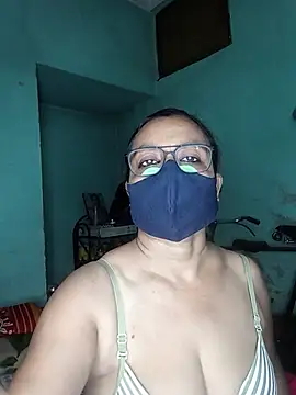 MoonLusty online show from 25, 6, 2026