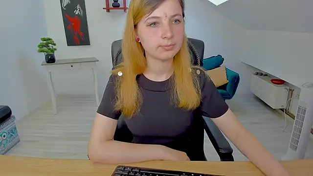 Snapshot of CamelliaStone chatting on 18, 6, 2026 CamelliaStone online show from 18, 6, 2026