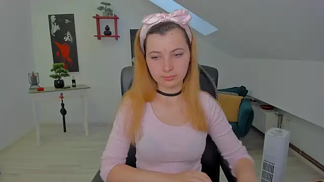 Snapshot of CamelliaStone chatting on 16, 7, 2026 CamelliaStone online show from 16, 7, 2026