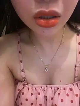 Lisa-sexywet online show from 8, 6, 2026