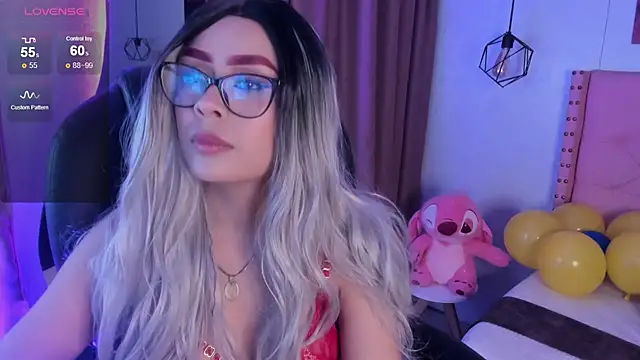 Snapshot of miafox__ chatting on 18, 6, 2026 miafox online show from 18, 6, 2026