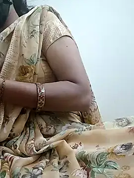 Snapshot of zawadi_Savita1 chatting on 8, 7, 2026 zawadi Savita1 online show from 8, 7, 2026