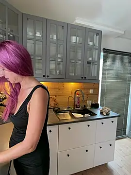 GermanMilfJasmin online show from 15, 7, 2026