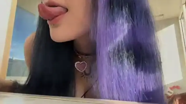 HolyCute online show from 16, 6, 2026