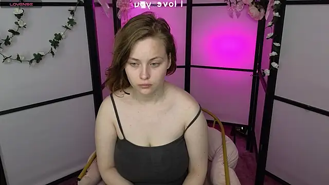 EricaWilds online show from 5, 6, 2026