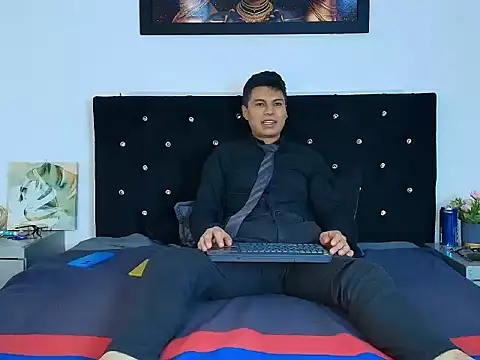 AquilesTaylor online show from 25, 6, 2026