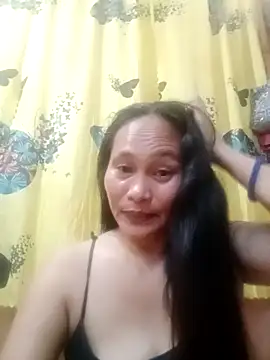Snapshot of Queenslay chatting on 2, 7, 2026 Queenslay online show from 2, 7, 2026