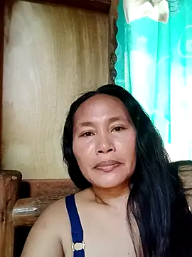 Snapshot of Queenslay chatting on 2, 7, 2026 Queenslay online show from 2, 7, 2026