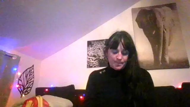 Snapshot of sexujuly88 chatting on 14, 12, 2025 sexujuly88 online show from 14, 12, 2025