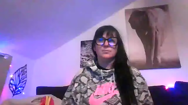 Snapshot of sexujuly88 chatting on 17, 12, 2025 sexujuly88 online show from 17, 12, 2025