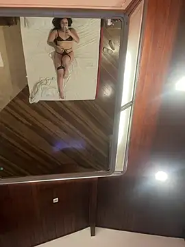 RafaellaSouza77 online show from 19, 6, 2026
