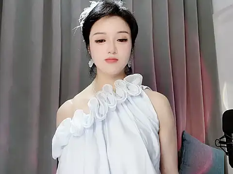 Snapshot of Momo-Wow chatting on 5, 6, 2026 Momo-Wow online show from 5, 6, 2026