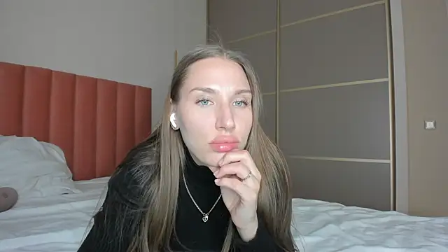 Snapshot of SofiClimbing chatting on 31, 12, 2024 SofiClimbing online show from 31, 12, 2024