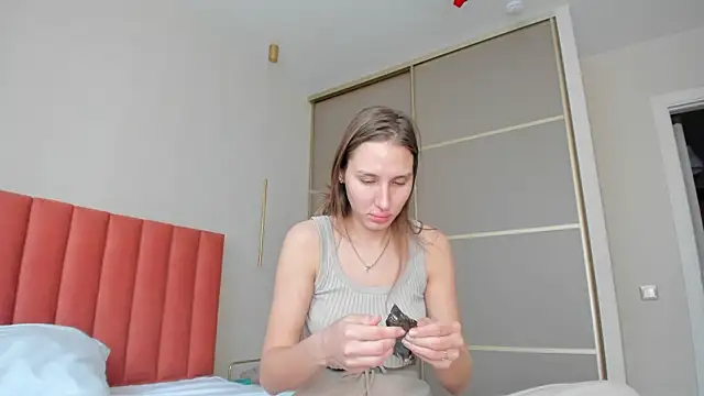 Snapshot of SofiClimbing chatting on 2, 1, 2025 SofiClimbing online show from 2, 1, 2025