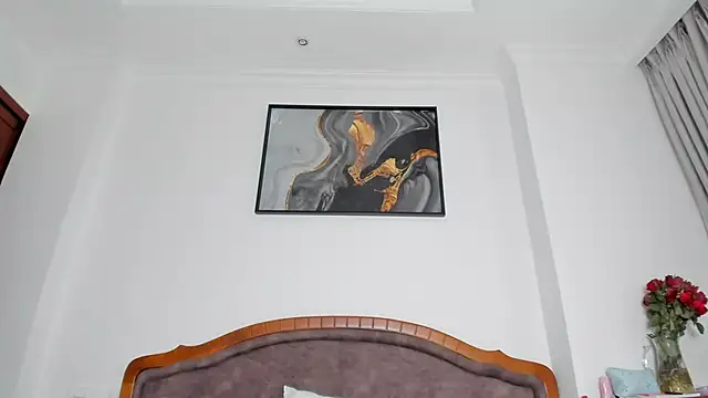 Snapshot of SofiClimbing chatting on 6, 10, 2025 SofiClimbing online show from 6, 10, 2025