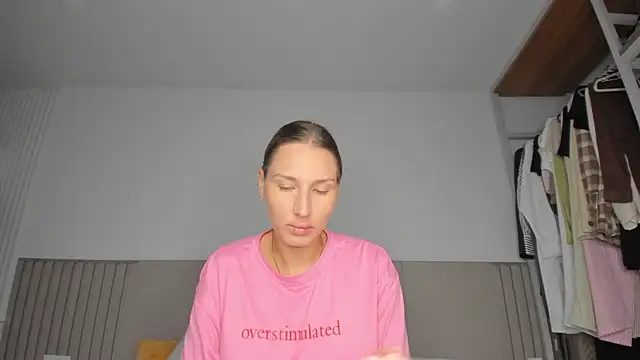 SofiClimbing online show from 6, 3, 2026