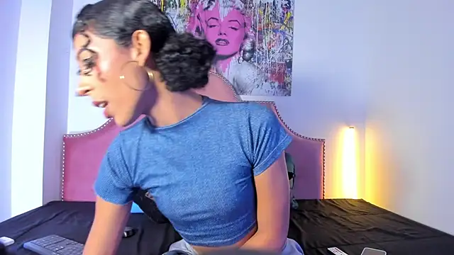 Snapshot of TyraHoney chatting on 10, 7, 2026 TyraHoney online show from 10, 7, 2026