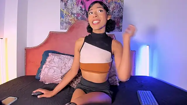 Snapshot of TyraHoney chatting on 13, 7, 2026 TyraHoney online show from 13, 7, 2026