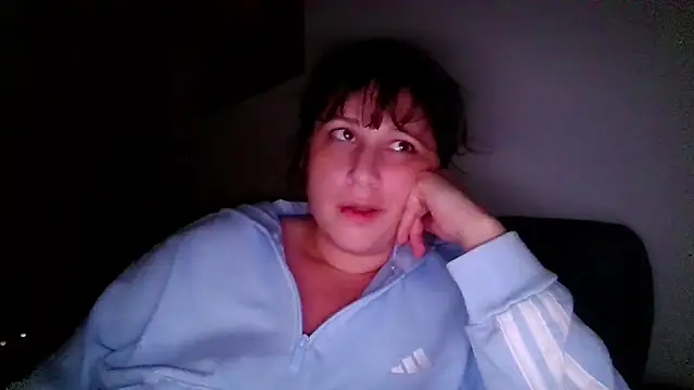 Snapshot of maddiliz chatting on 4, 3, 2026 maddiliz online show from 4, 3, 2026