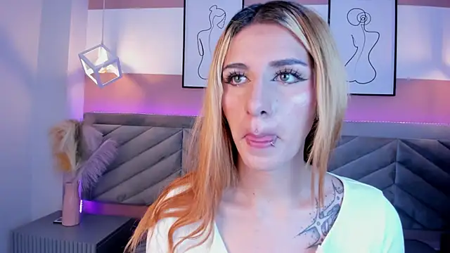 Snapshot of scarlet__rossi chatting on 10, 7, 2026 scarlet rossi online show from 10, 7, 2026
