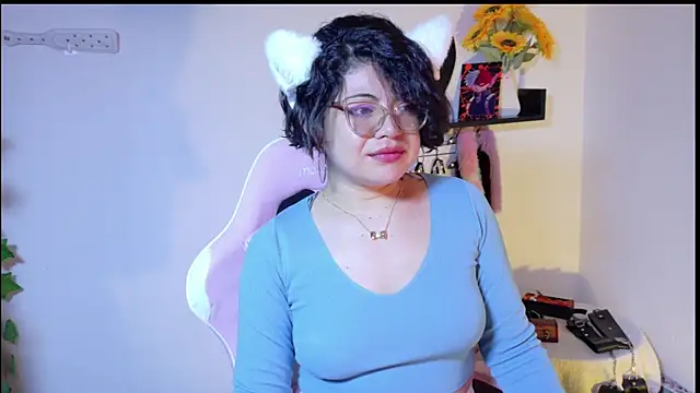 Snapshot of Meow_cat4 chatting on 23, 7, 2026 Meow cat4 online show from 23, 7, 2026