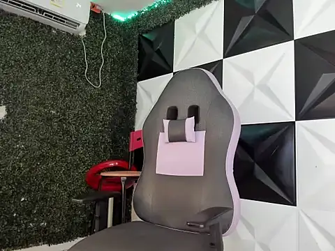 davexxx  online show from 4, 7, 2026