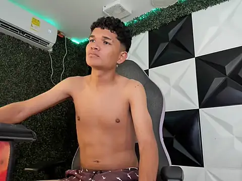 davexxx  online show from 4, 7, 2026