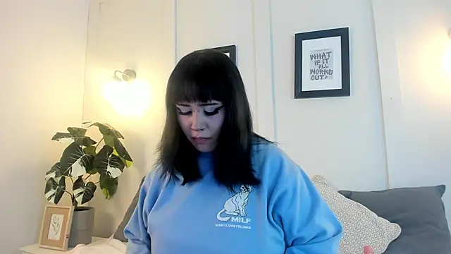 annyy catt online show from 12, 6, 2026