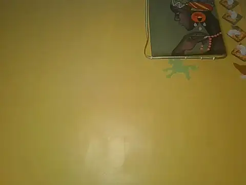 Snapshot of Suzzy_Baibe chatting on 5, 7, 2026 Suzzy Baibe online show from 5, 7, 2026