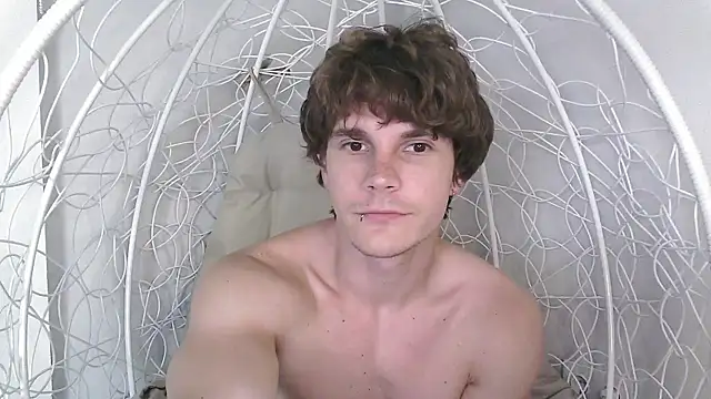 Snapshot of Eric_Crush chatting on 16, 7, 2026 Eric Crush online show from 16, 7, 2026