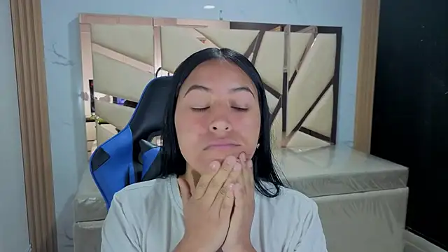 lia x a online show from 20, 6, 2026