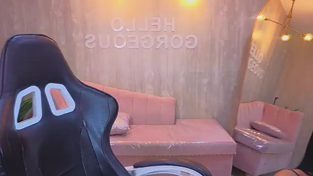 lia x a online show from 6, 7, 2026