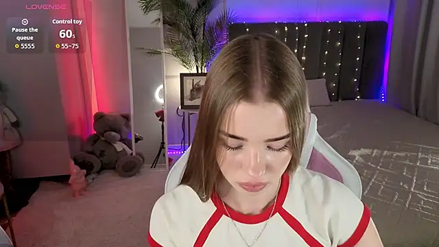 Snapshot of Milla_Way chatting on 15, 7, 2026 Milla Way online show from 15, 7, 2026