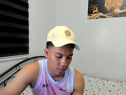 urfucker vinz online show from 16, 7, 2026