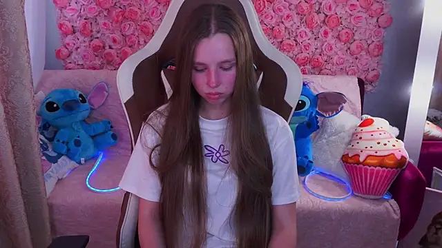Snapshot of Sasha_Foxyyy chatting on 3, 6, 2026 Sasha Foxyyy online show from 3, 6, 2026