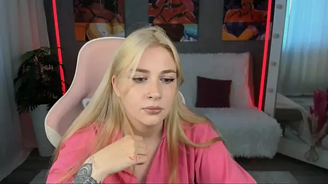 Snapshot of AmaliaWinslet chatting on 18, 6, 2026 AmaliaWinslet online show from 18, 6, 2026