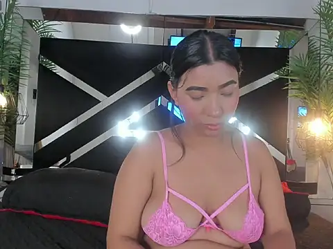 Snapshot of Little-Cherry- chatting on 5, 6, 2026 Little-Cherry- online show from 5, 6, 2026